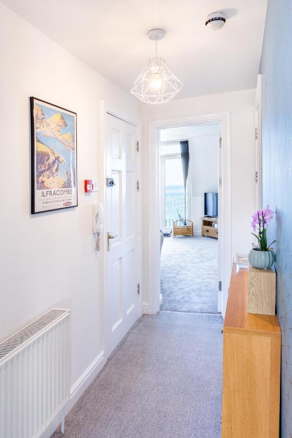 Apartment No 5 Compass -